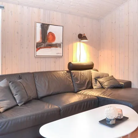 3 Bedroom Lovely In Henne 헨느스트랜드