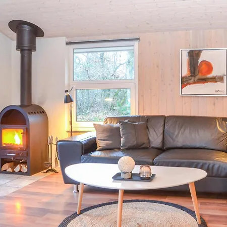 3 Bedroom Lovely In Henne 헨느스트랜드