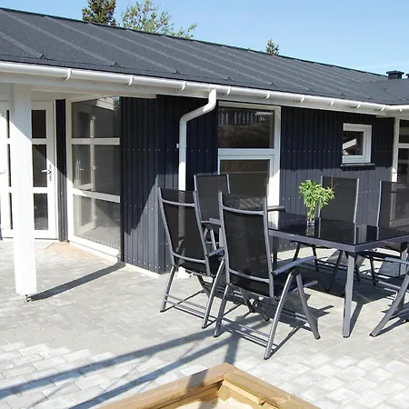 3 Bedroom Lovely In Henne 펜션 헨느스트랜드
